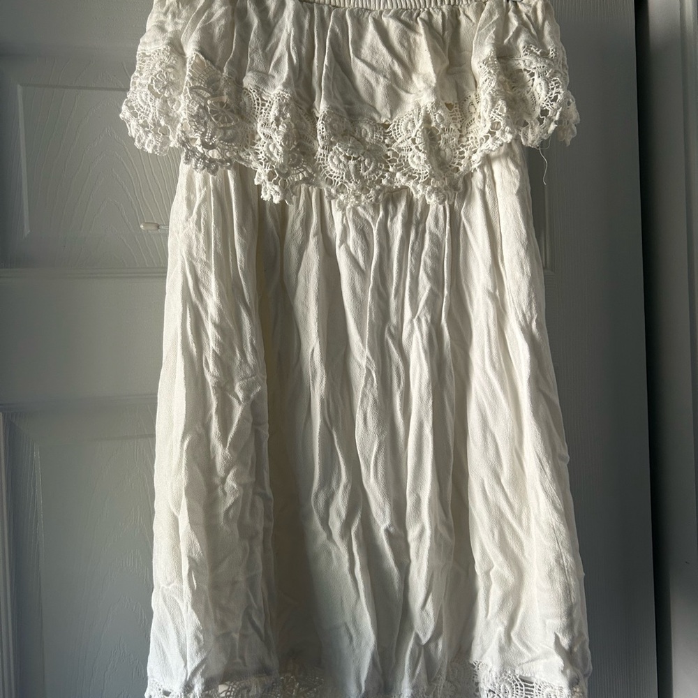 White Lace Strapless Dress